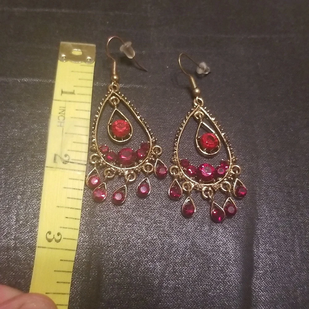 Vintage Red and Gold Teardrop Chandelier Earrings - Picture 2 of 3
